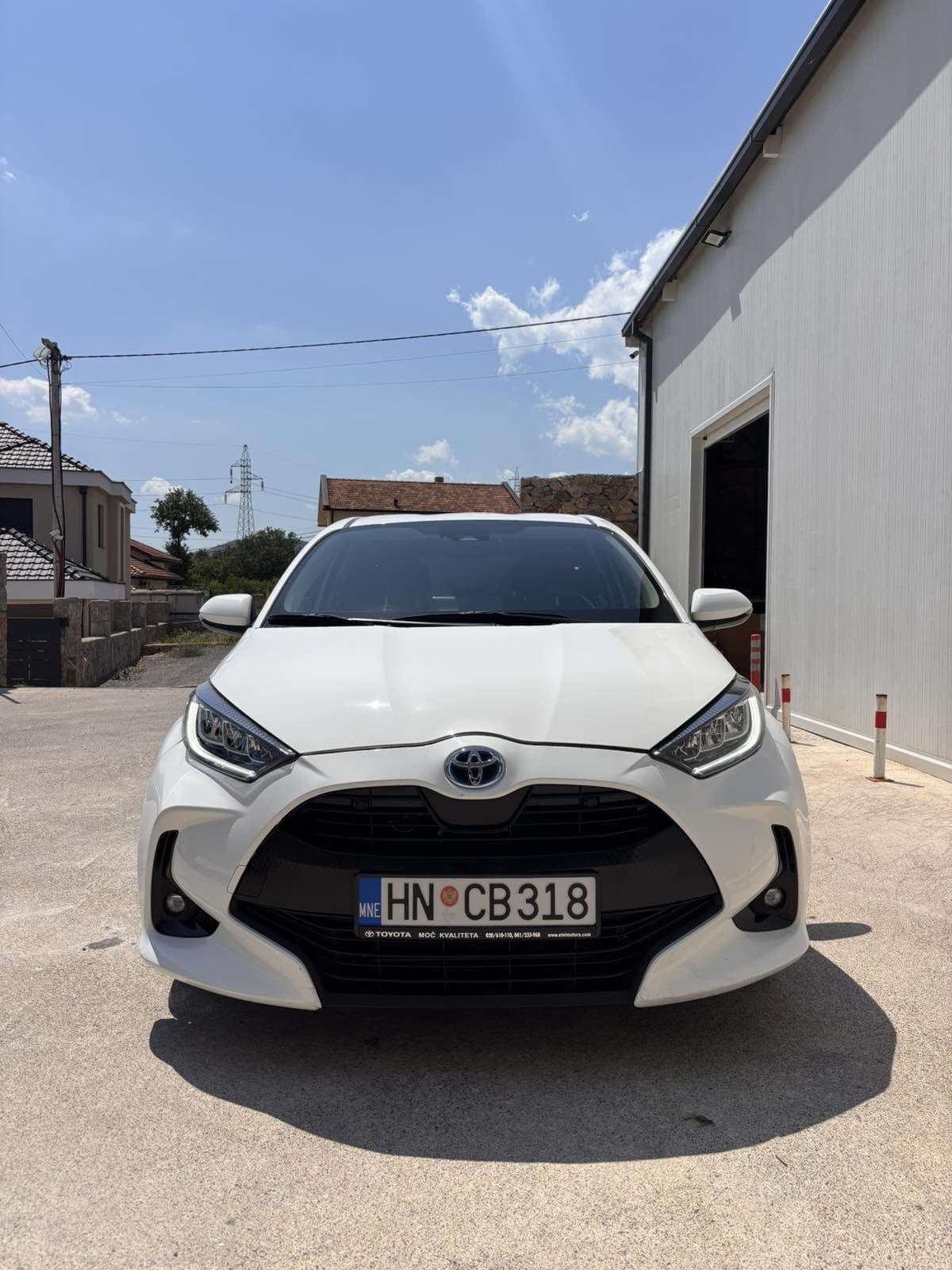 Toyota Yaris 1